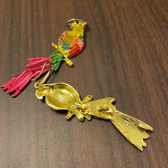 Golden Multicolored Parrots 🦜 on a perch! Earrings - Picture 5 of 6